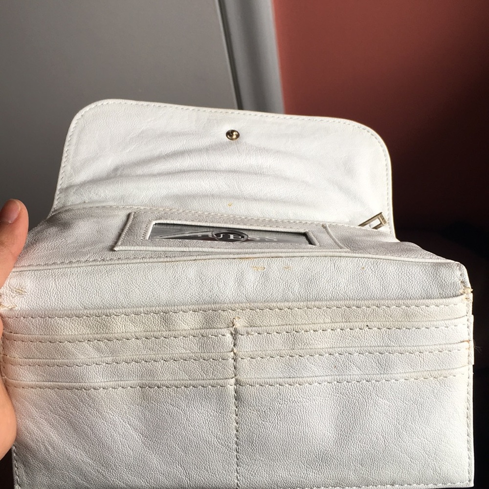 GUESS WALLET - Picture 5 of 6